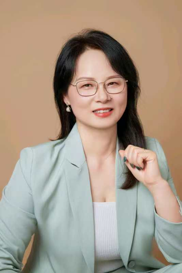 李萌